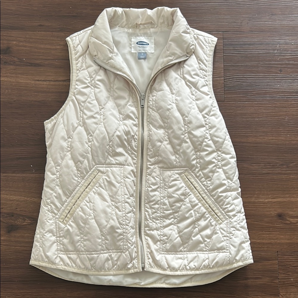 Old Navy Women's Cream Quilted Vest
